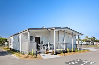 Blacksmiths Beachside Holiday Park - Inclusive Cabin