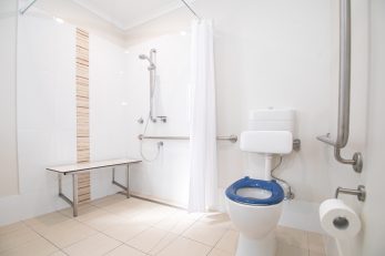Blacksmiths Beachside Holiday Park - Inclusive Cabin Bathroom