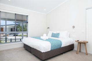 Accessible - Lake Mac Villa Duplex 