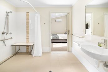 Swansea Lakeside Holiday Park Inclusive Villa accessible 619 - Lake Mac Villa Bedroom